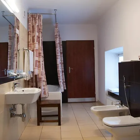 كاسيل إن فندق مبيت وإفطار 3*