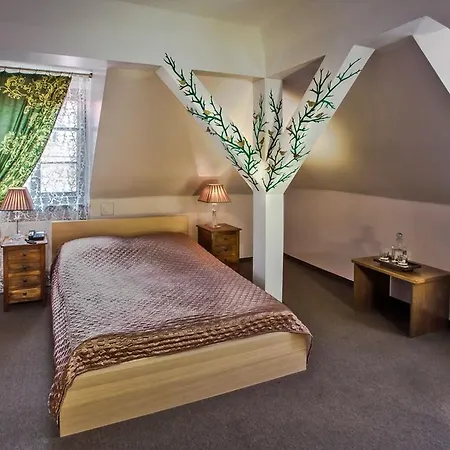 Nocleg ze śniadaniem Castle 3*
