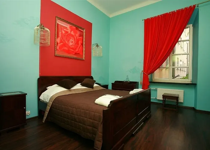 Castle Apartahotel 3*