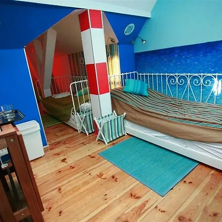 Castle 3*
