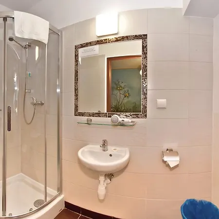 Castle 아파트호텔 3*