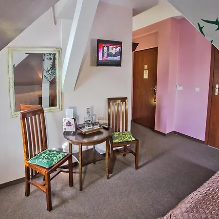 Bed and Breakfast Castle