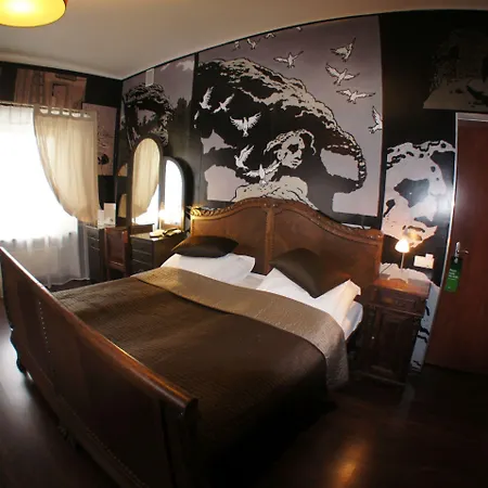 Aparthotel Castle 3*
